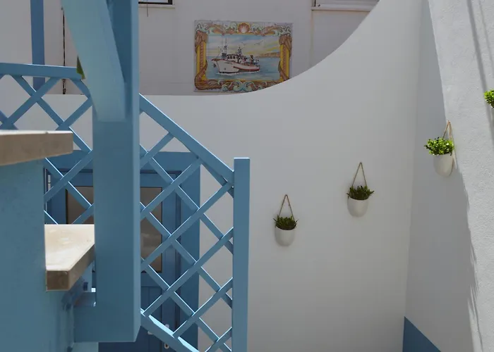 Porta 4 - Ancora * نازاريه