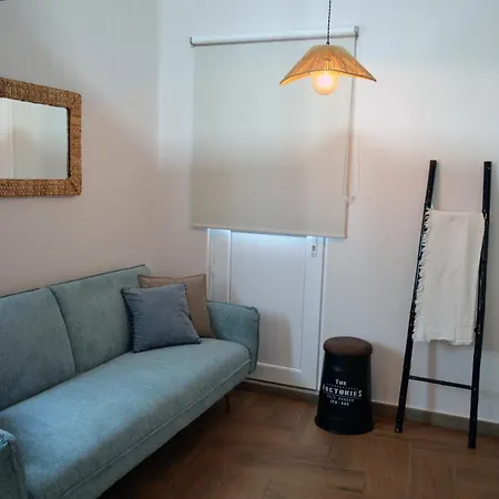 Porta 4 - âncora Casa de Férias Nazaré